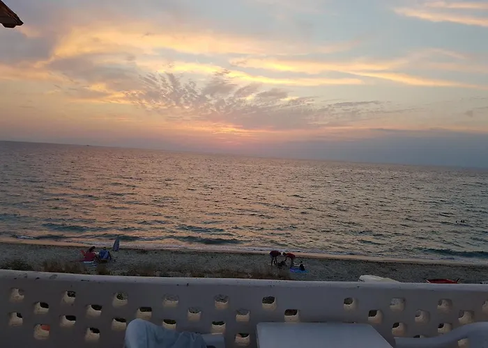 Golden Sunset House * Skala Fourkas
